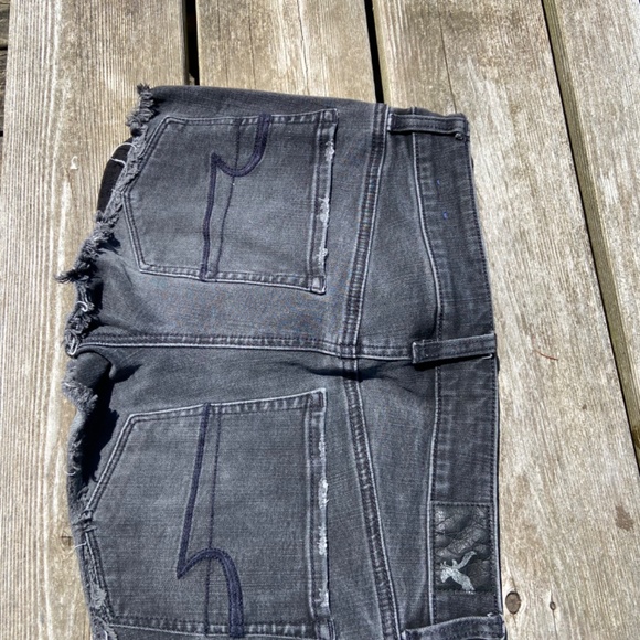 American Eagle shorts, size 4 - Picture 3 of 5